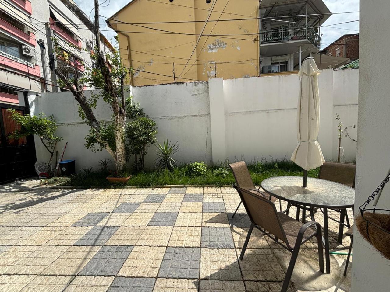 Vacation Studio By Andrea Tirana Bagian luar foto